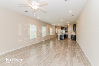 512 Tynes Blvd in Middleburg, FL - Building Photo - Building Photo