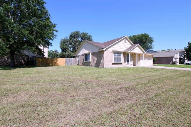 18811 Pine Trace Ct in Humble, TX - Building Photo - Building Photo