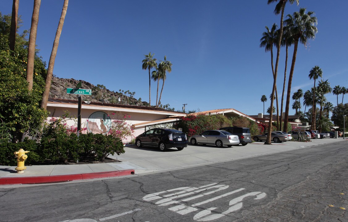 Brand Villas in Palm Springs, CA - Building Photo