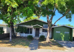 300 Utah St in Fairfield, CA - Building Photo