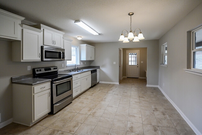 2731 Lorena Cove in Olive Branch, MS - Building Photo - Building Photo