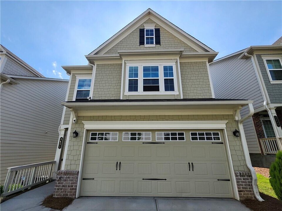 3451 Park Pointe Cir in Scottdale, GA - Building Photo