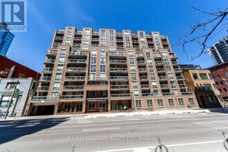 330 Adelaide St E in Toronto, ON - Building Photo - Building Photo