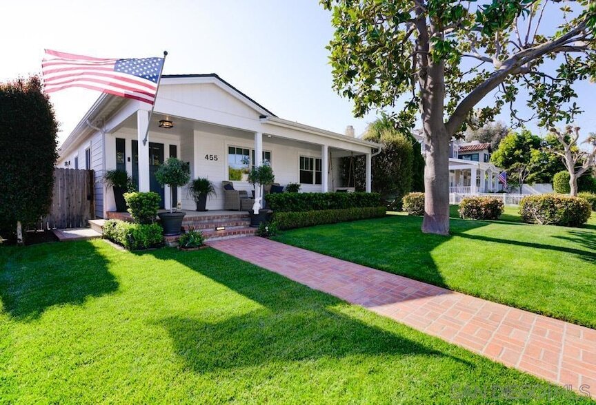 455 J Ave, Unit 1 in Coronado, CA - Building Photo