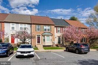 6226 Briar Ct in Elkridge, MD - Building Photo - Building Photo