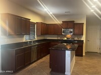 5388 W Molly Ln in Phoenix, AZ - Building Photo - Building Photo