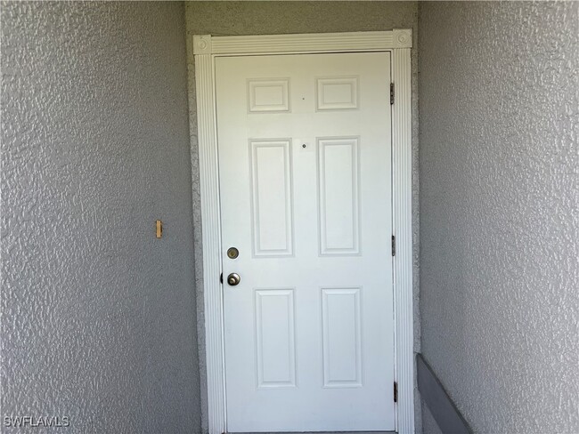 4113 SW Santa Barbara Pl in Cape Coral, FL - Building Photo - Building Photo