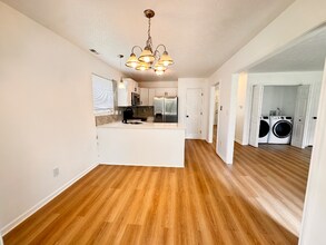 8913 Glass Chimney Ln in Fishers, IN - Building Photo - Building Photo