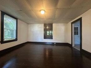 1115 N Cameron Ave in Winston-Salem, NC - Foto de edificio - Building Photo