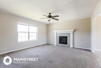 1405 NW High View Dr in Grain Valley, MO - Building Photo - Building Photo