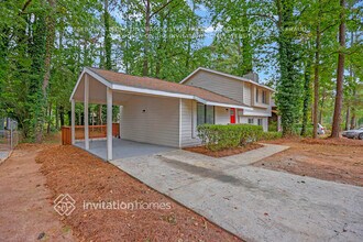 8952 Saddlewood Dr in Jonesboro, GA - Building Photo - Building Photo