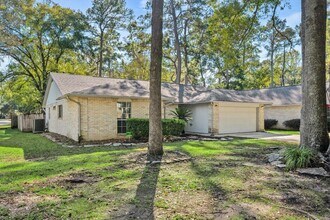 3738 Clear Falls Dr in Houston, TX - Building Photo - Building Photo