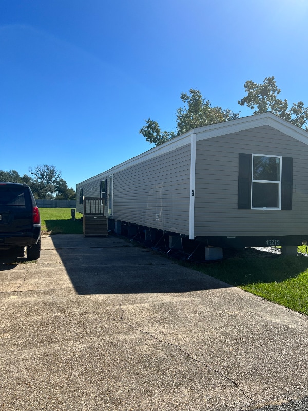 5859 Tom Hebert Rd in Lake Charles, LA - Building Photo - Building Photo