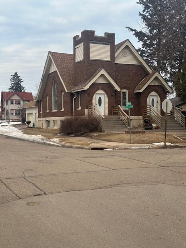 property at 321 6th St