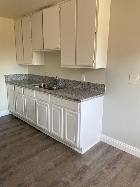 936 N Washington Pl in Long Beach, CA - Building Photo - Building Photo