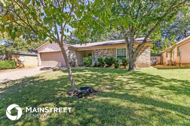 4807 Crestmont Ct in Arlington, TX - Building Photo - Building Photo