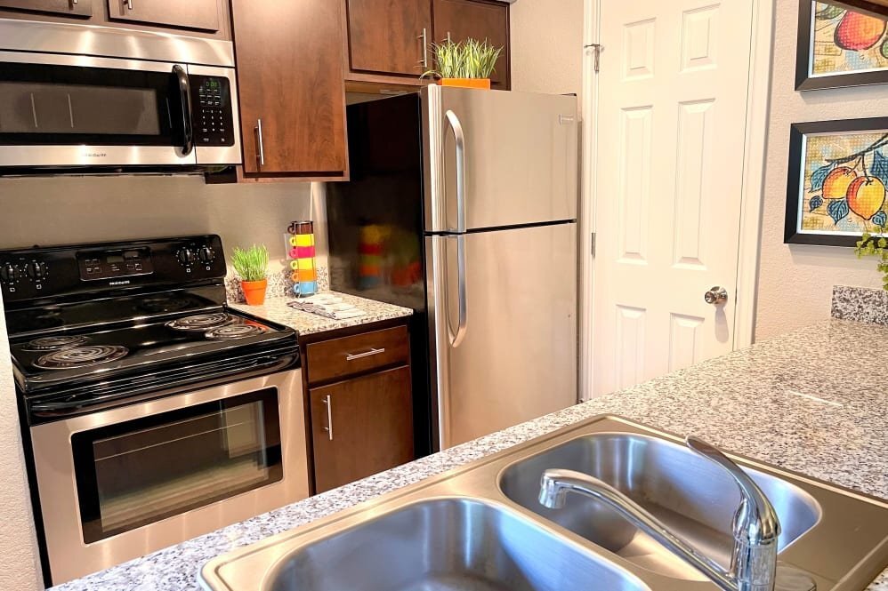 11246 Sir Winston Dr in San Antonio, TX - Building Photo