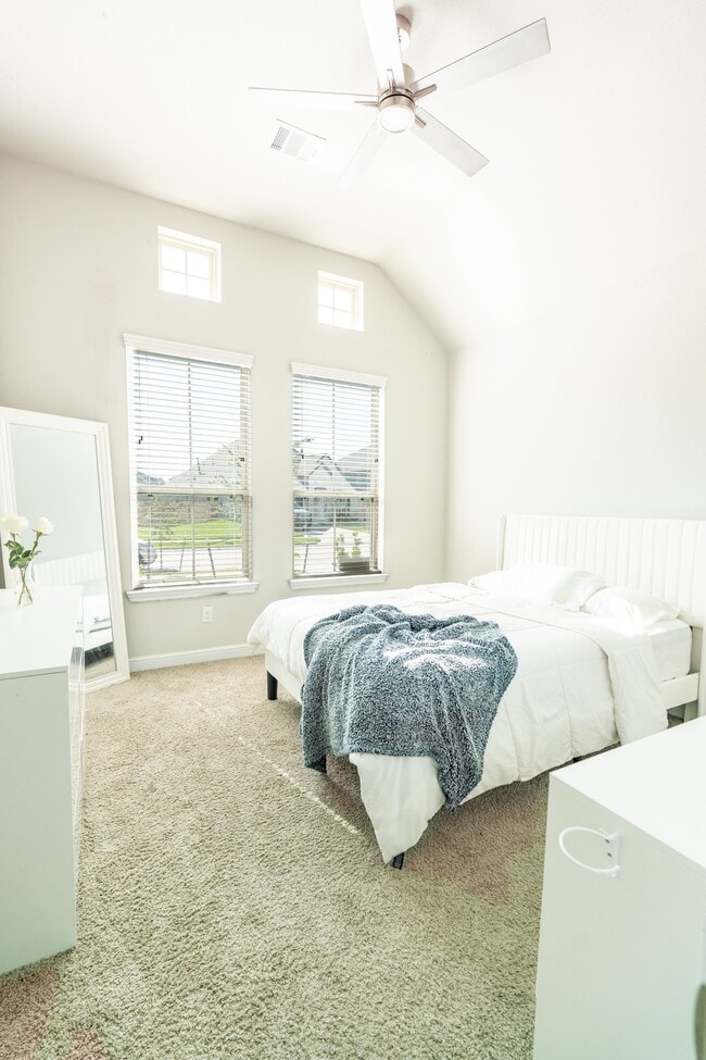 property at 1720 Daylight Lk Dr