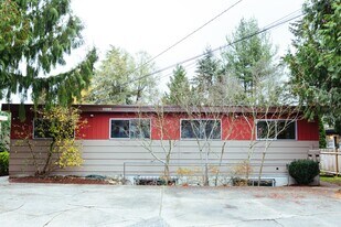 15544 27th Ave NE in Shoreline, WA - Building Photo