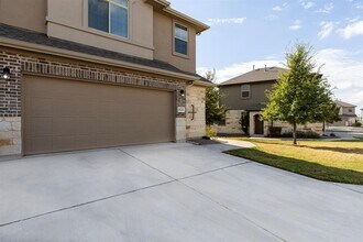 2880 Donnell Dr in Round Rock, TX - Building Photo - Building Photo