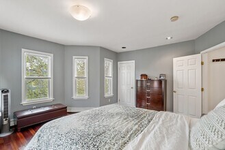 57 Regent St, Unit 3R in Cambridge, MA - Building Photo - Building Photo