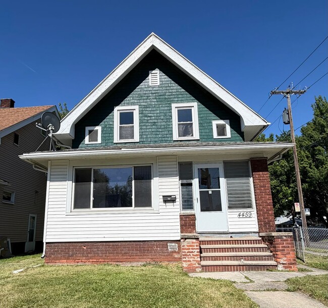 property at 4459 N Haven Ave