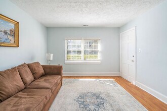 405 Harding St in Raleigh, NC - Building Photo - Building Photo