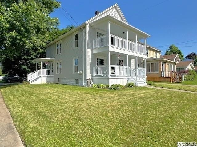 18 Parkway St in Silver Creek, NY - Building Photo - Building Photo