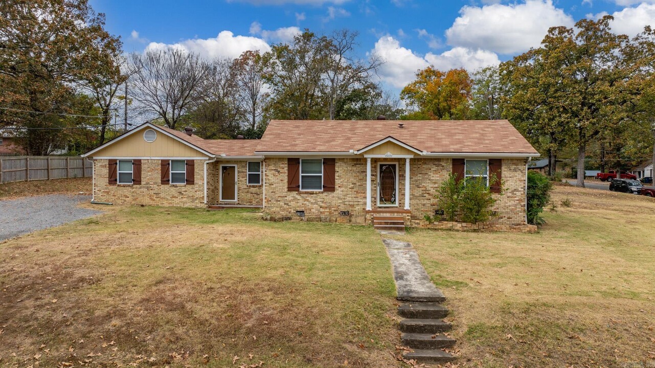 3417 Cedar St in North Little Rock, AR - Building Photo