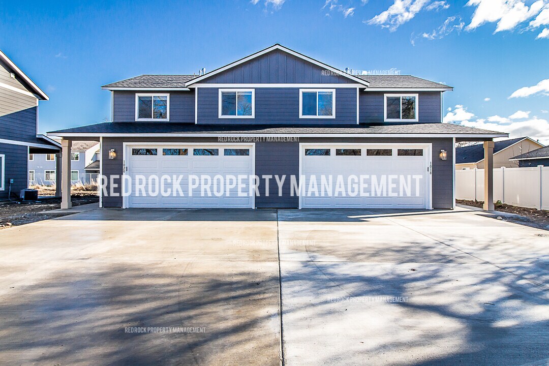 1116 N Davis Ln in Spokane Valley, WA - Building Photo
