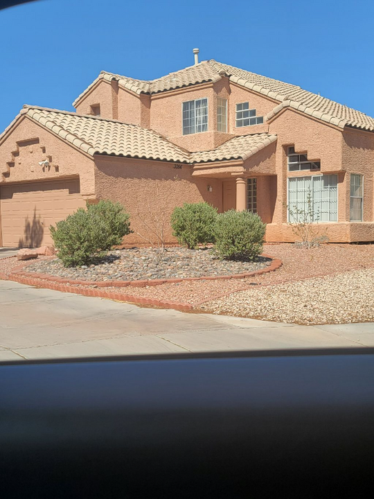 3056 Anchor Chain Dr in Las Vegas, NV - Foto de edificio