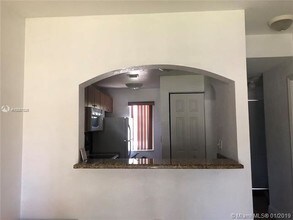 7985 NW 8th St-Unit -100A in Miami, FL - Building Photo - Building Photo