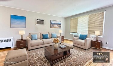 26 Lombardi Pl in Amityville, NY - Building Photo - Building Photo