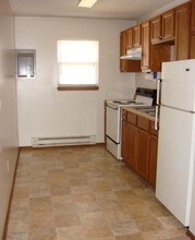 Deer Run Apartments in Kirbyville, MO - Building Photo - Interior Photo