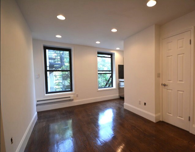 69 Clinton St in New York, NY - Building Photo