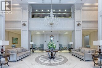 9255 Jane St in Vaughan, ON - Building Photo - Building Photo