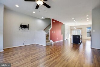 13250 Shawnee Ln in Clarksburg, MD - Building Photo - Building Photo