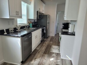 5523 Eugene Dr in Zephyrhills, FL - Building Photo - Building Photo