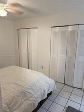 4717 NW 7th St, Unit 302 in Miami, FL - Foto de edificio - Building Photo
