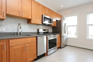 102 Union Park St, Unit 3 Apartamentos