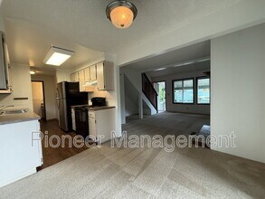 1415 E 38th Ave in Eugene, OR - Building Photo - Building Photo