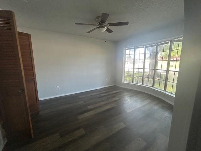 2106 Overbrook Dr in Arlington, TX - Building Photo - Building Photo