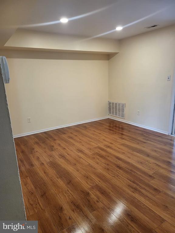 1045 Pendleton Ct in Voorhees Township, NJ - Building Photo - Building Photo