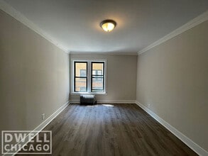 2342 N Spaulding Ave, Unit 1 in Chicago, IL - Building Photo - Building Photo