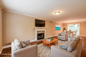 504 Rockborough Terrace in Stone Mountain, GA - Building Photo - Building Photo