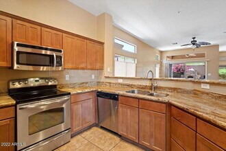 23043 N 89th Pl in Scottsdale, AZ - Foto de edificio - Building Photo