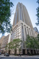55 E Erie St in Chicago, IL - Building Photo