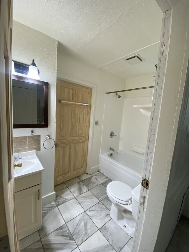 133 Linden Ave in Ithaca, NY - Building Photo - Building Photo