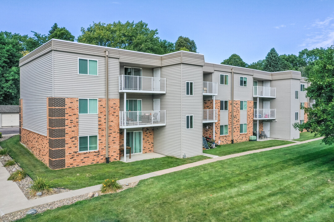 Indian Hills in Sioux City, IA - Foto de edificio