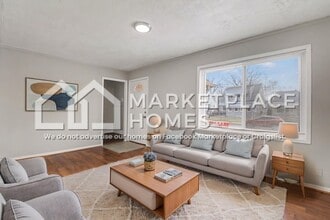 23115 Tawas Ave in Hazel Park, MI - Building Photo - Building Photo